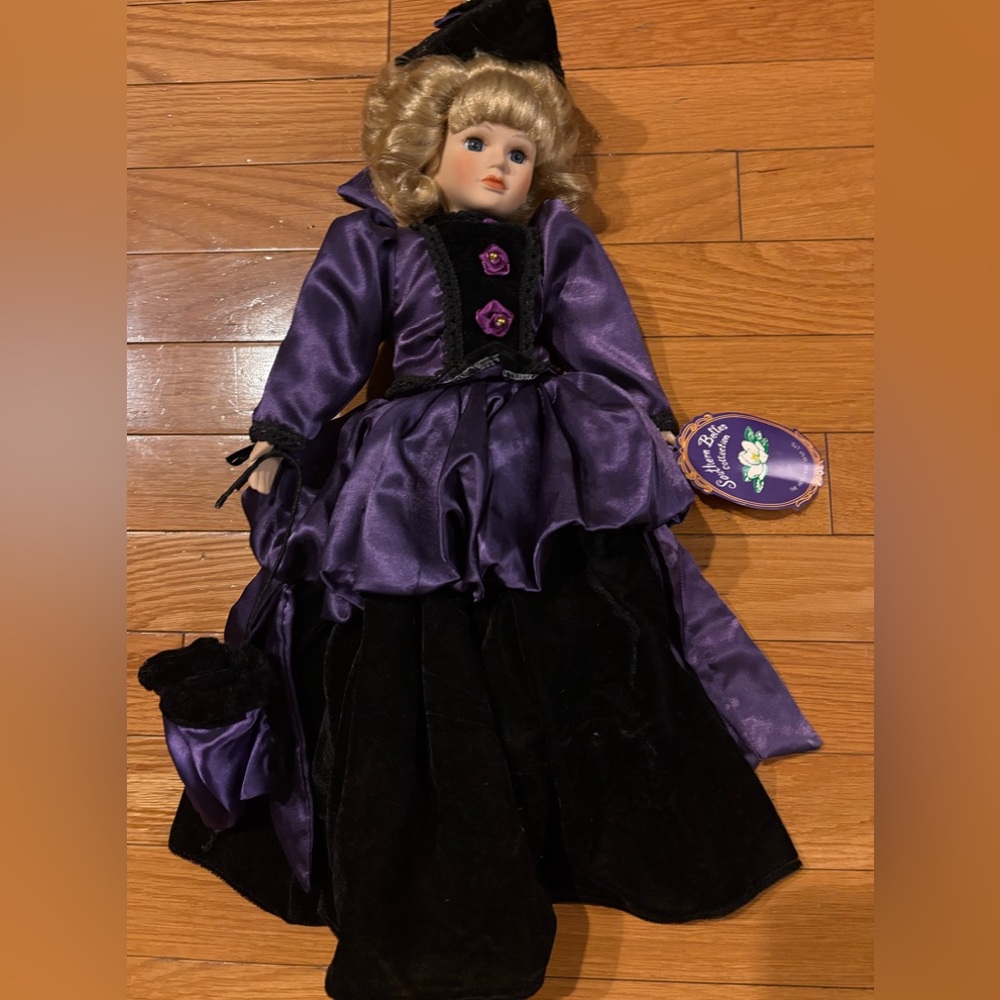 1996 Heritage Mint Collection Southern Belles Charlotte 18" porcelain doll